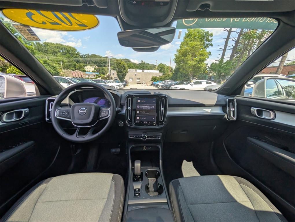 used 2025 Volvo XC40 car, priced at $32,570