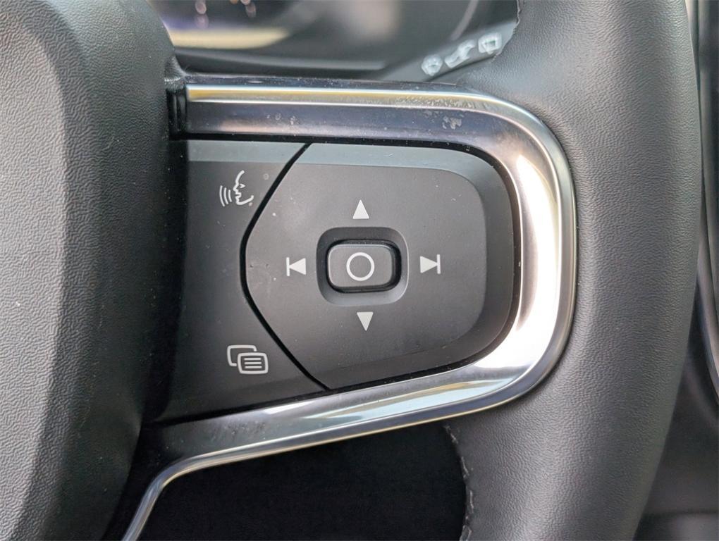 used 2025 Volvo XC40 car, priced at $32,570