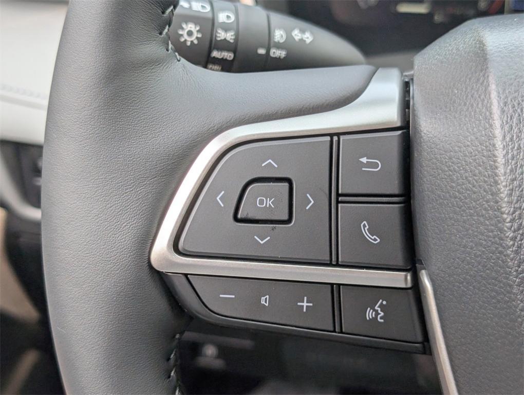 new 2025 Toyota Highlander car, priced at $54,053