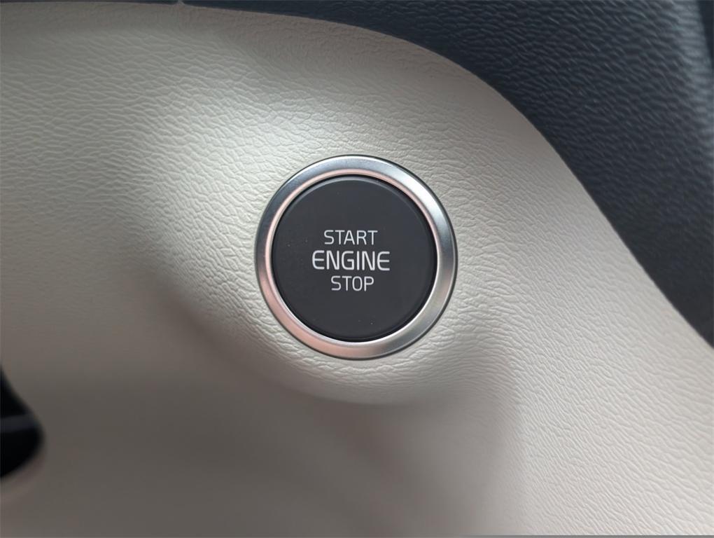 new 2026 Volvo XC40 car