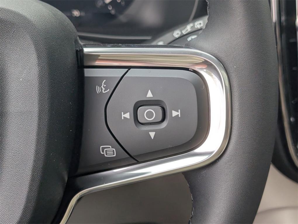 new 2026 Volvo XC40 car