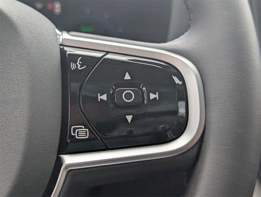new 2025 Volvo XC60 Plug-In Hybrid car, priced at $66,260