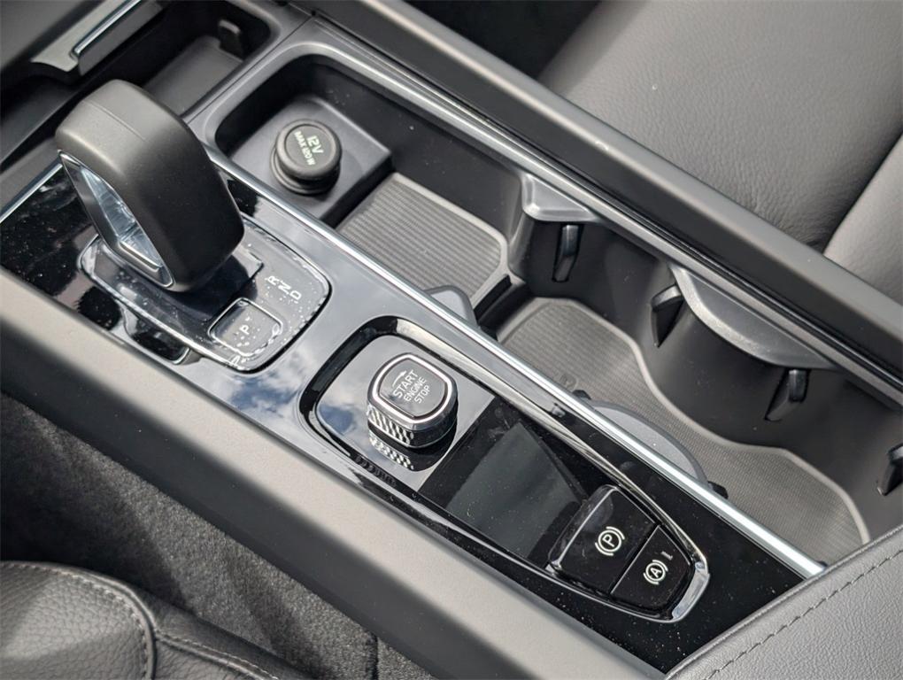 new 2025 Volvo XC60 Plug-In Hybrid car, priced at $66,260