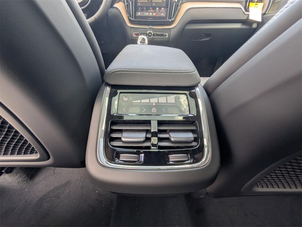 new 2026 Volvo XC60 car