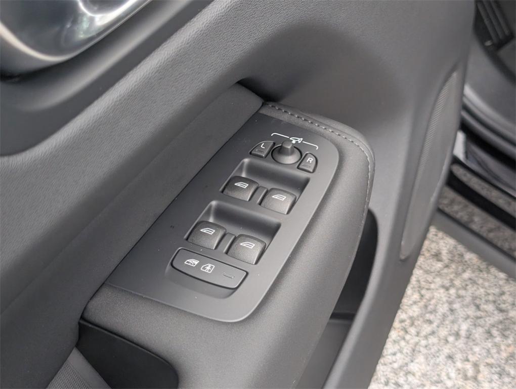 new 2026 Volvo XC60 car