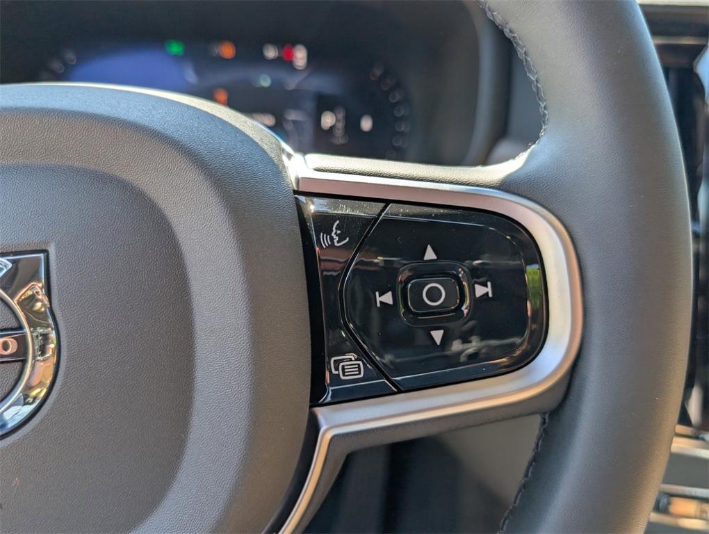 new 2026 Volvo V90 Cross Country car