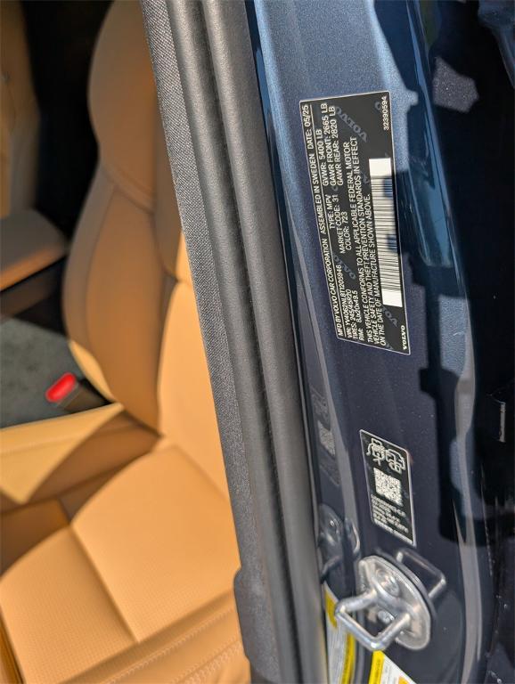 new 2026 Volvo V90 Cross Country car