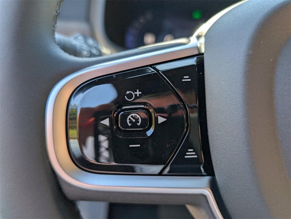 new 2026 Volvo V90 Cross Country car