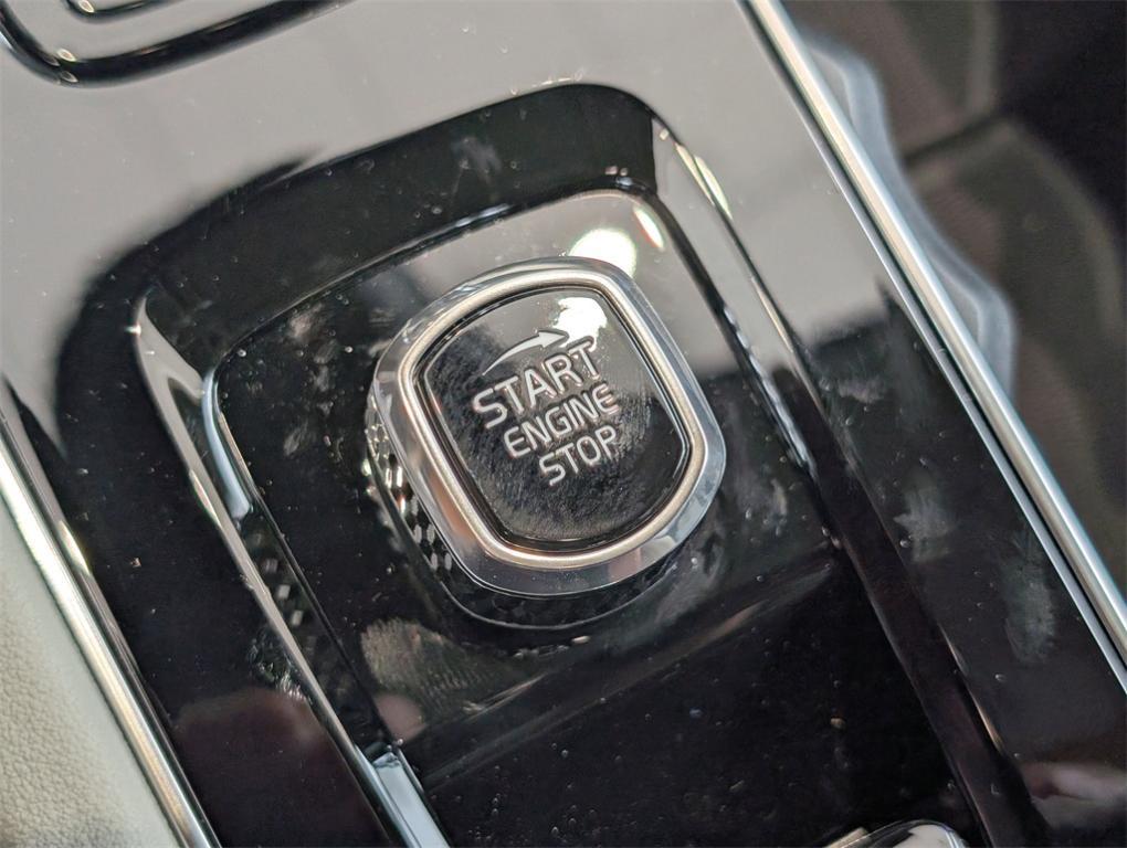 new 2025 Volvo XC90 Plug-In Hybrid car, priced at $89,600