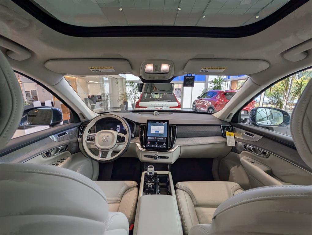 new 2025 Volvo XC90 Plug-In Hybrid car, priced at $89,600