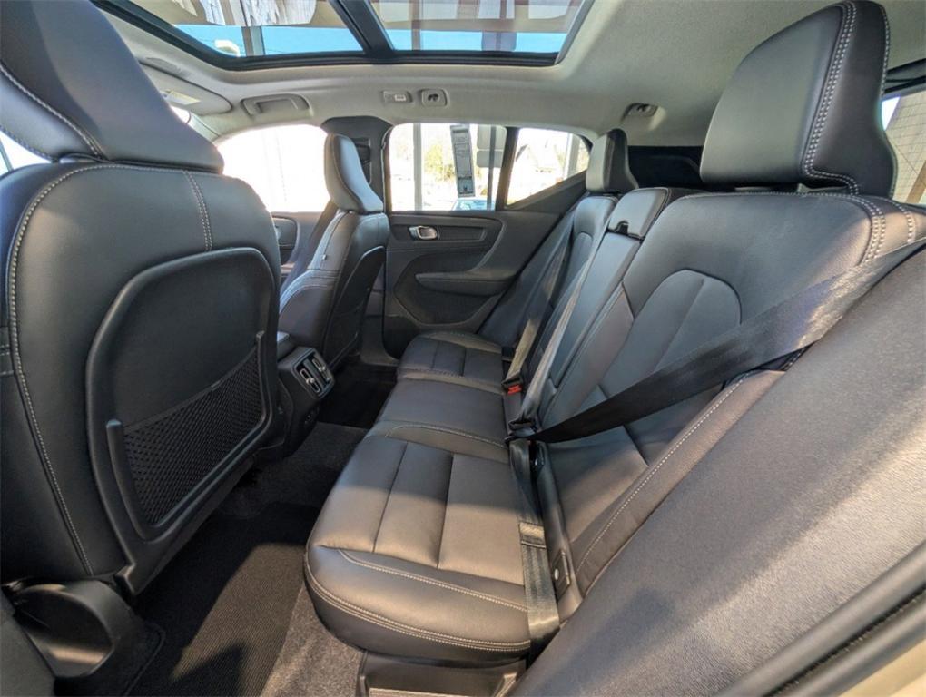 new 2025 Volvo XC40 car, priced at $50,765