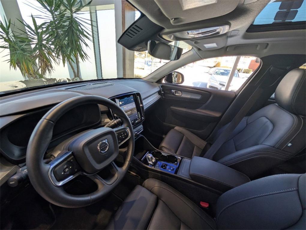 new 2025 Volvo XC40 car, priced at $50,765