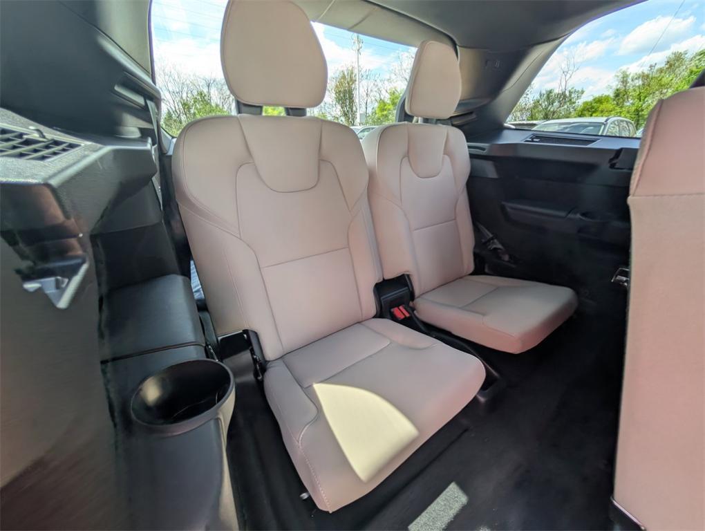 new 2025 Volvo XC90 car, priced at $60,495