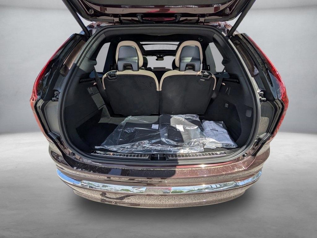 new 2025 Volvo XC90 car, priced at $60,495