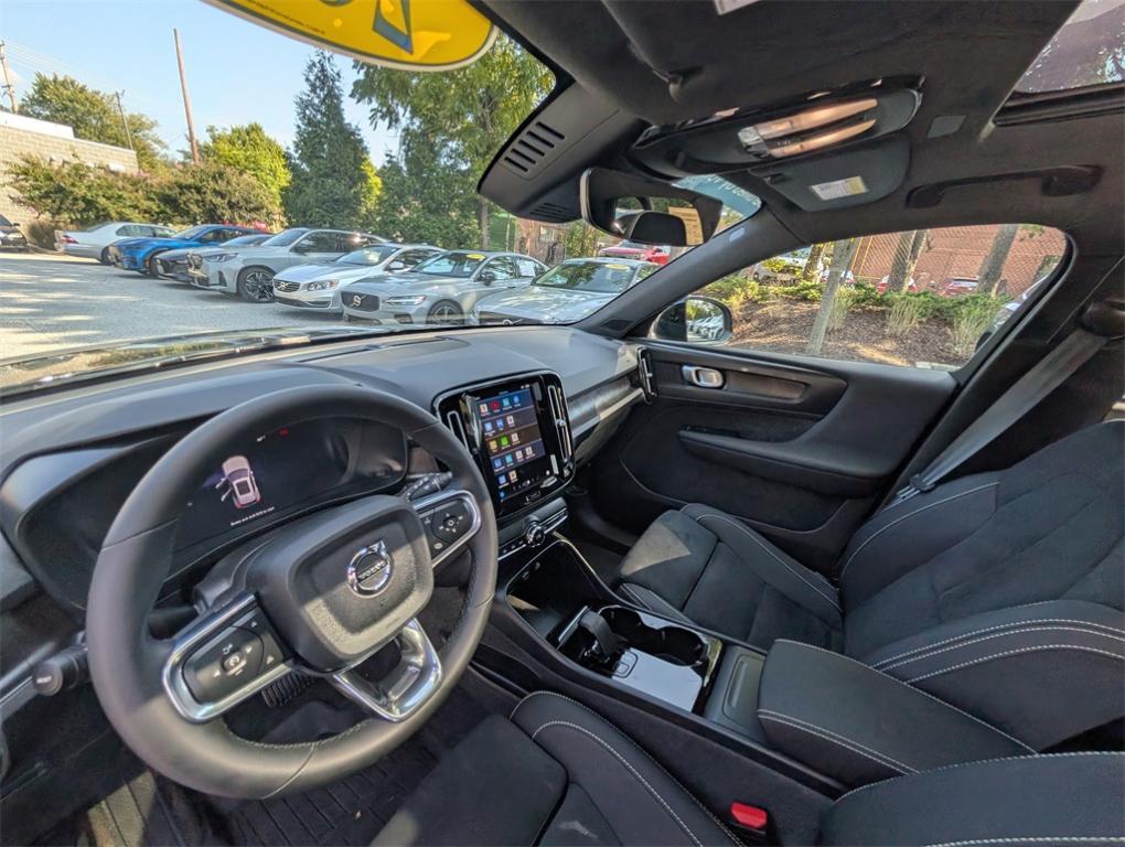 used 2024 Volvo XC40 Recharge Pure Electric car, priced at $35,970