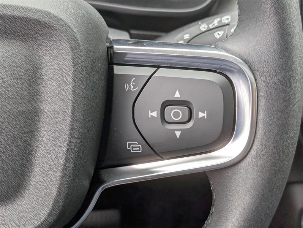 new 2026 Volvo XC40 car