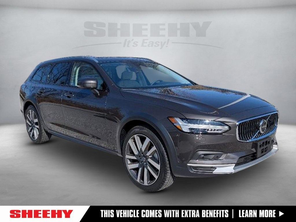 new 2025 Volvo V90 Cross Country car, priced at $63,365