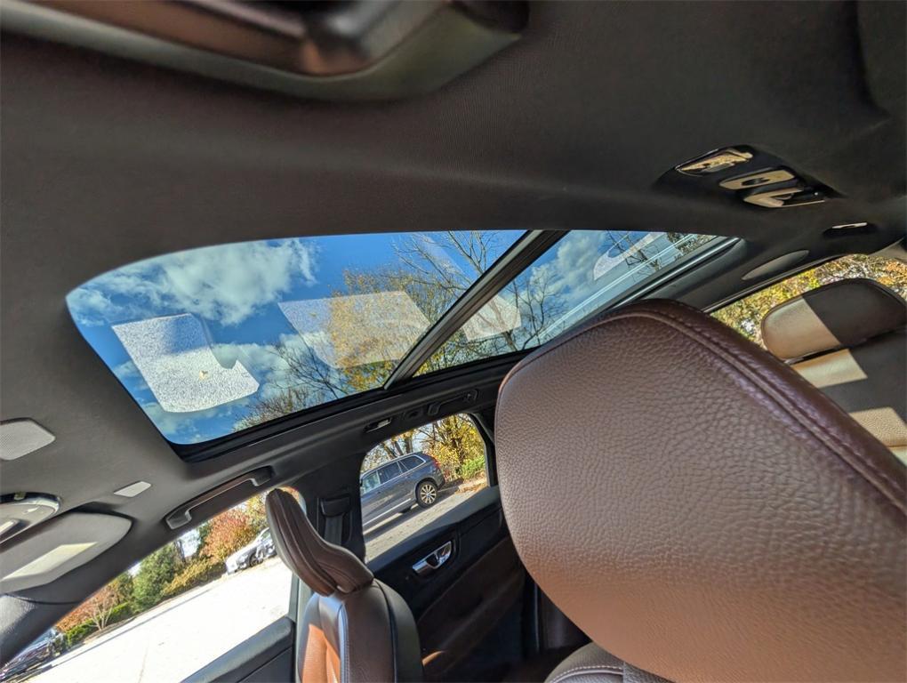 used 2023 Volvo XC60 car, priced at $31,670