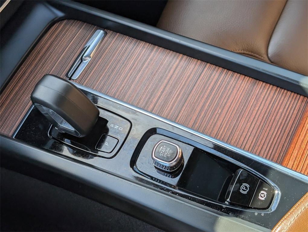 used 2023 Volvo XC60 car, priced at $31,670