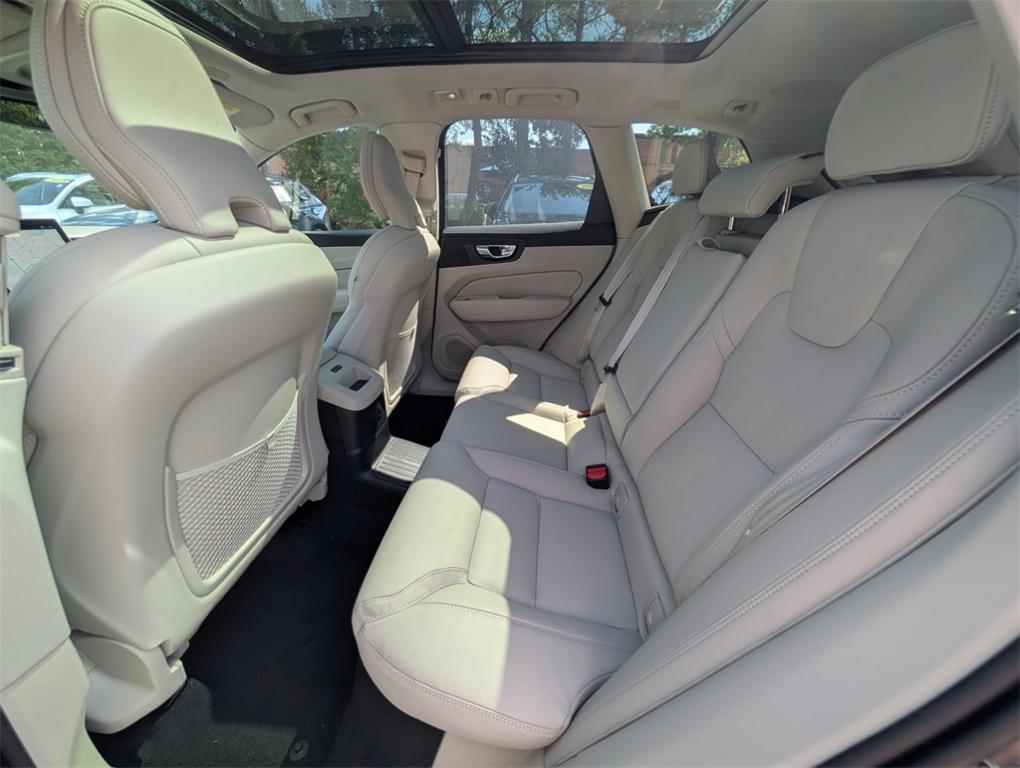 new 2026 Volvo XC60 Plug-In Hybrid car