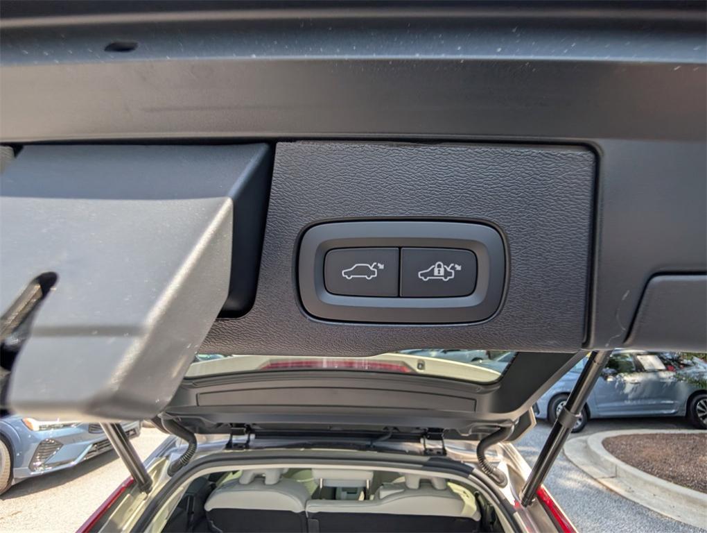 new 2026 Volvo XC60 Plug-In Hybrid car