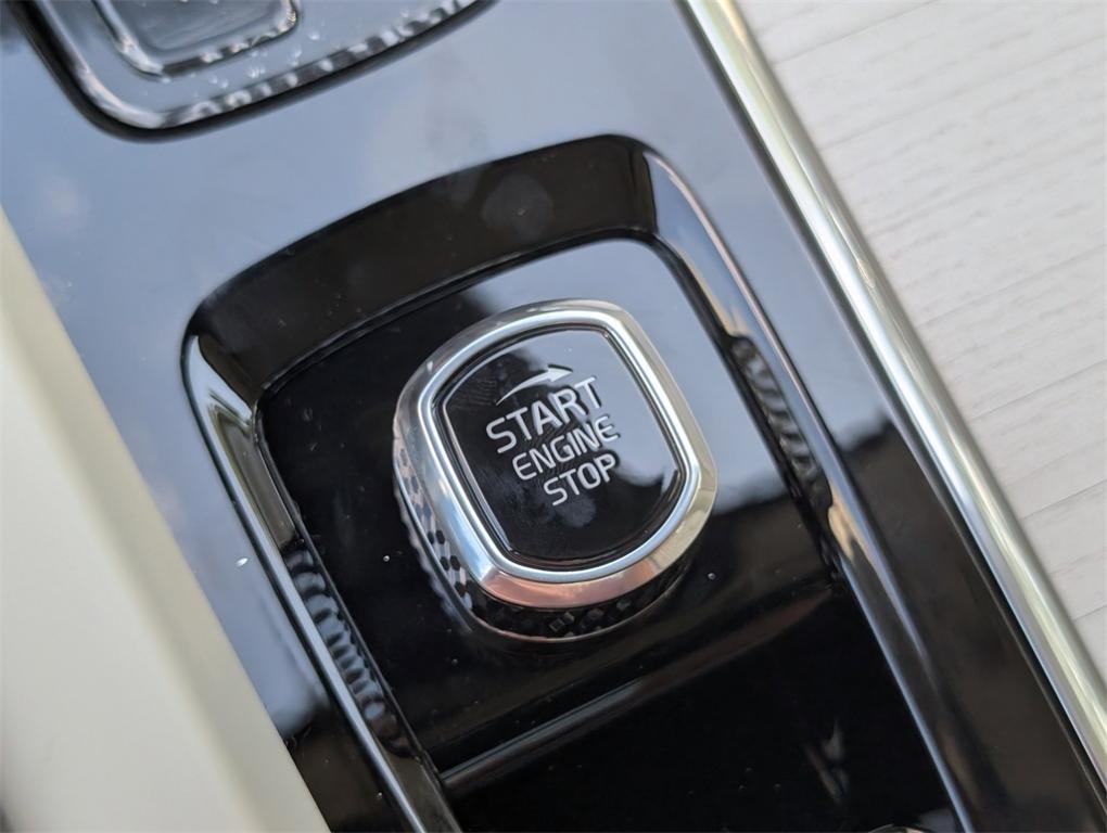 new 2026 Volvo XC60 Plug-In Hybrid car