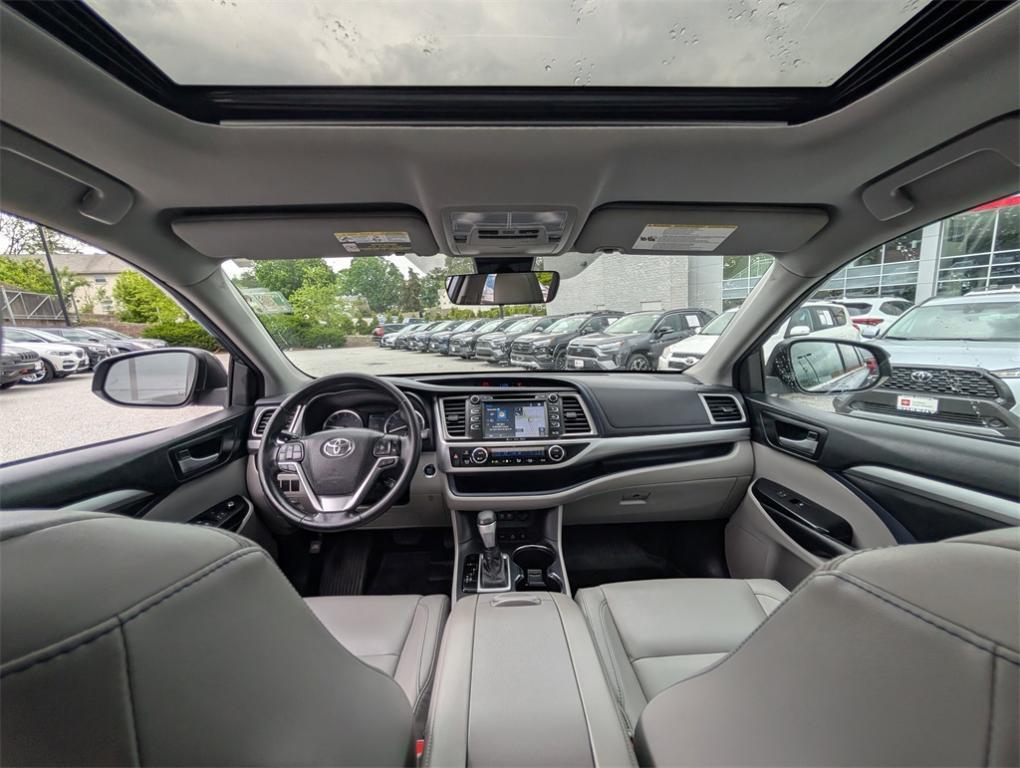 used 2018 Toyota Highlander car, priced at $24,988