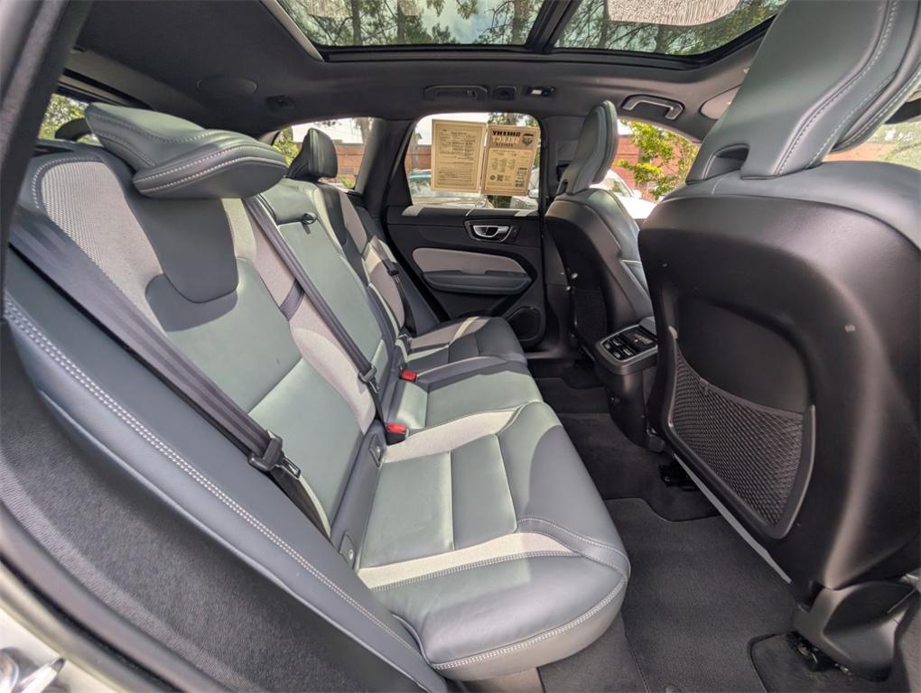 used 2022 Volvo XC60 car, priced at $33,970