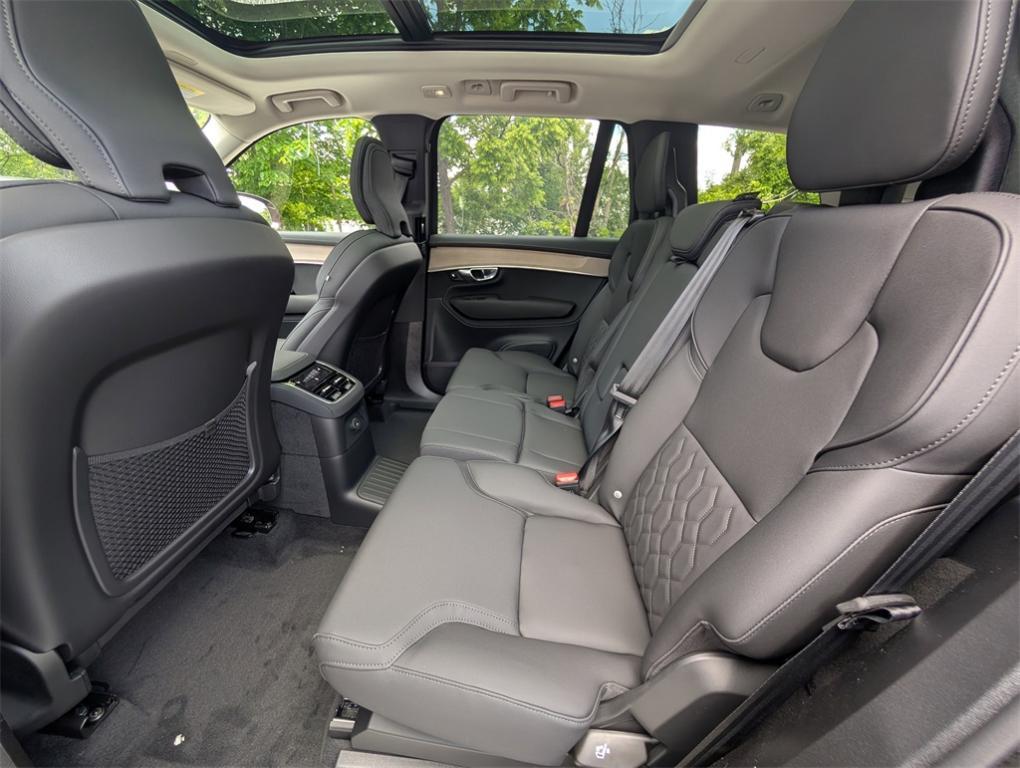 new 2025 Volvo XC90 Plug-In Hybrid car, priced at $76,895