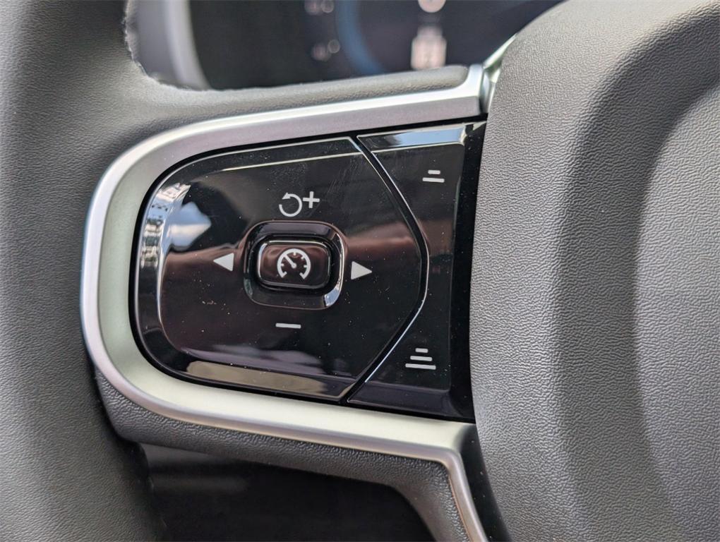new 2025 Volvo XC90 Plug-In Hybrid car, priced at $76,895