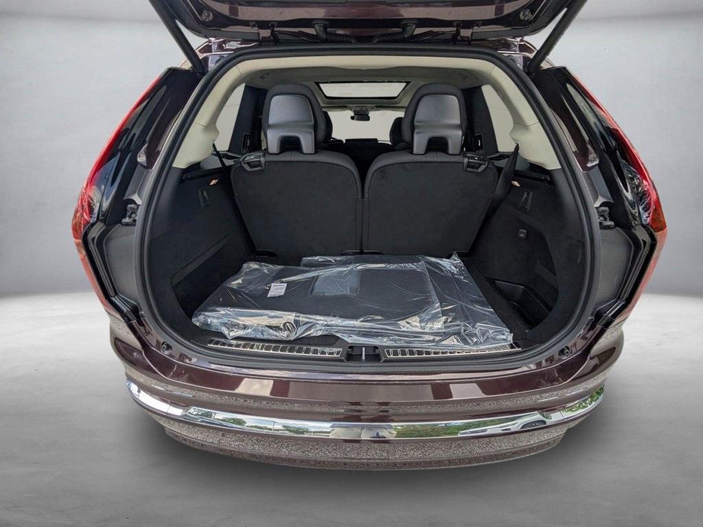 new 2025 Volvo XC90 Plug-In Hybrid car, priced at $76,895