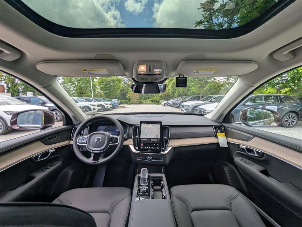 new 2025 Volvo XC90 Plug-In Hybrid car, priced at $76,895