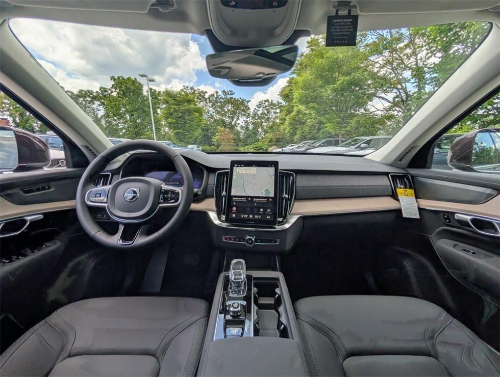 new 2025 Volvo XC90 Plug-In Hybrid car, priced at $76,895