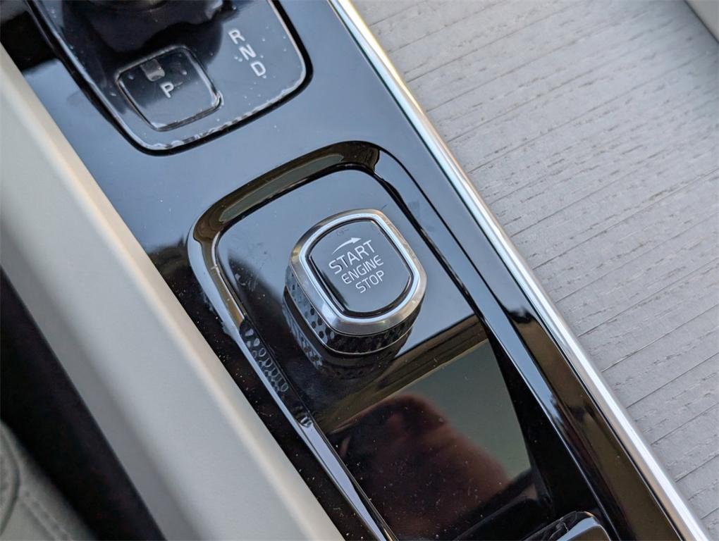 new 2025 Volvo XC60 Plug-In Hybrid car, priced at $64,235