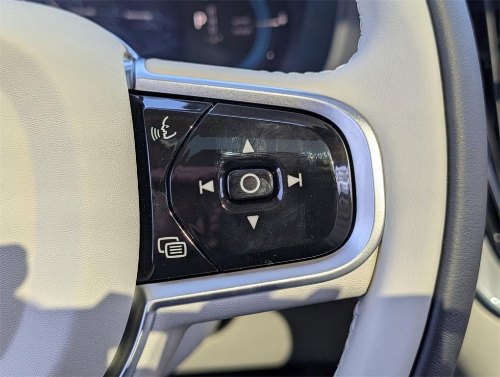 new 2025 Volvo XC60 Plug-In Hybrid car, priced at $64,235