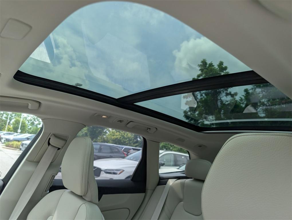 new 2025 Volvo XC60 Plug-In Hybrid car, priced at $53,485