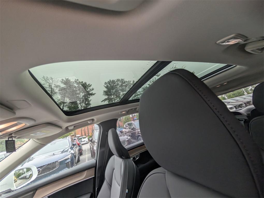 new 2025 Volvo XC90 Plug-In Hybrid car, priced at $72,805