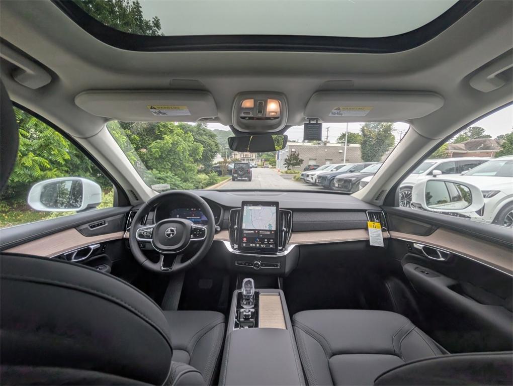 new 2025 Volvo XC90 Plug-In Hybrid car, priced at $72,805