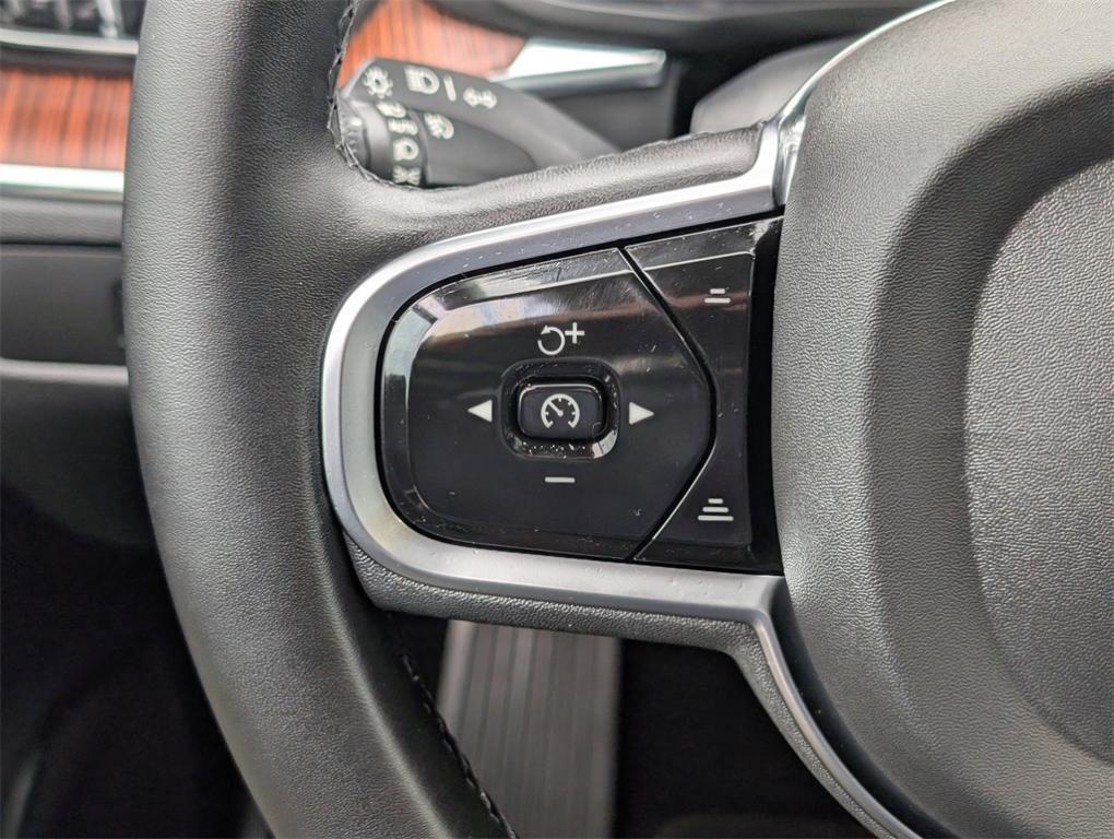 used 2023 Volvo XC60 car, priced at $32,970