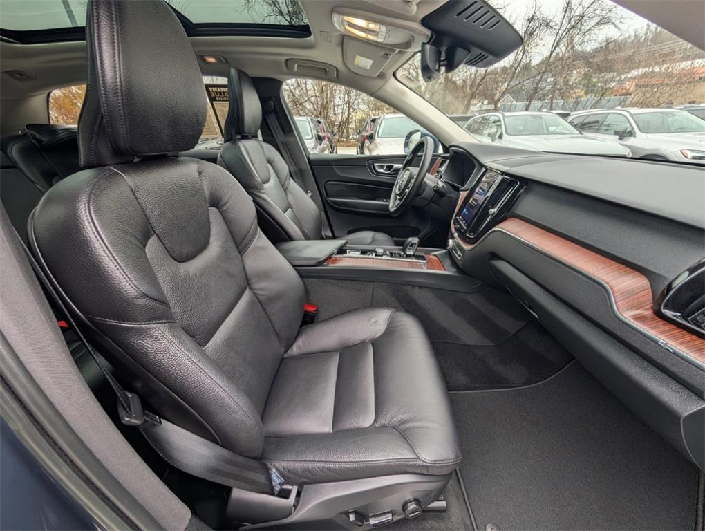 used 2023 Volvo XC60 car, priced at $32,970