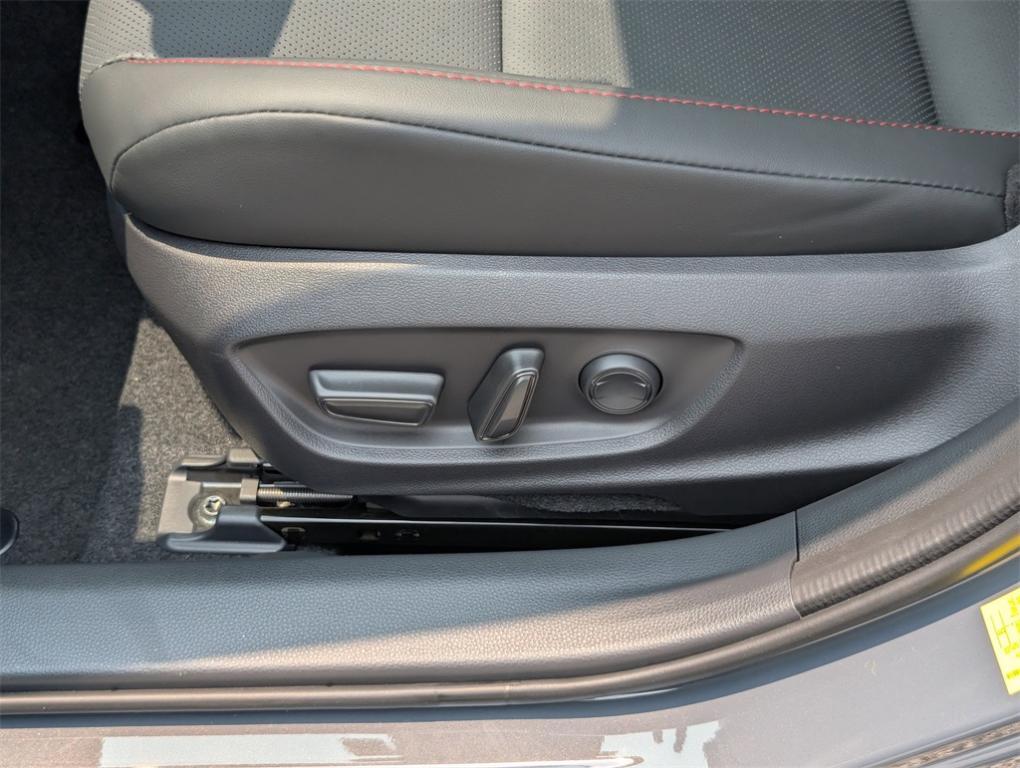 new 2025 Toyota Prius Plug-In Hybrid car, priced at $40,114
