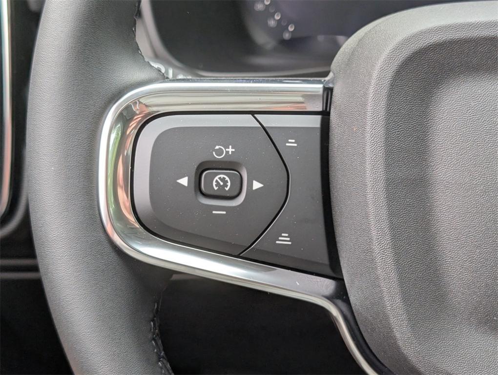 new 2026 Volvo XC40 car