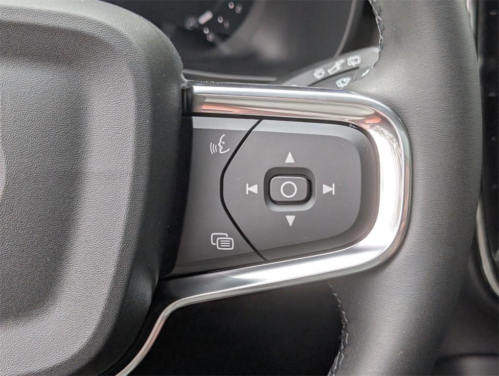 new 2026 Volvo XC40 car