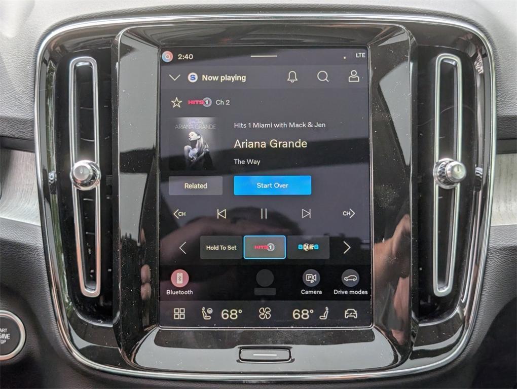 new 2026 Volvo XC40 car