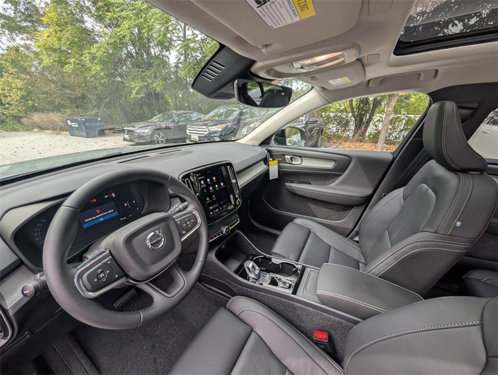 new 2026 Volvo XC40 car