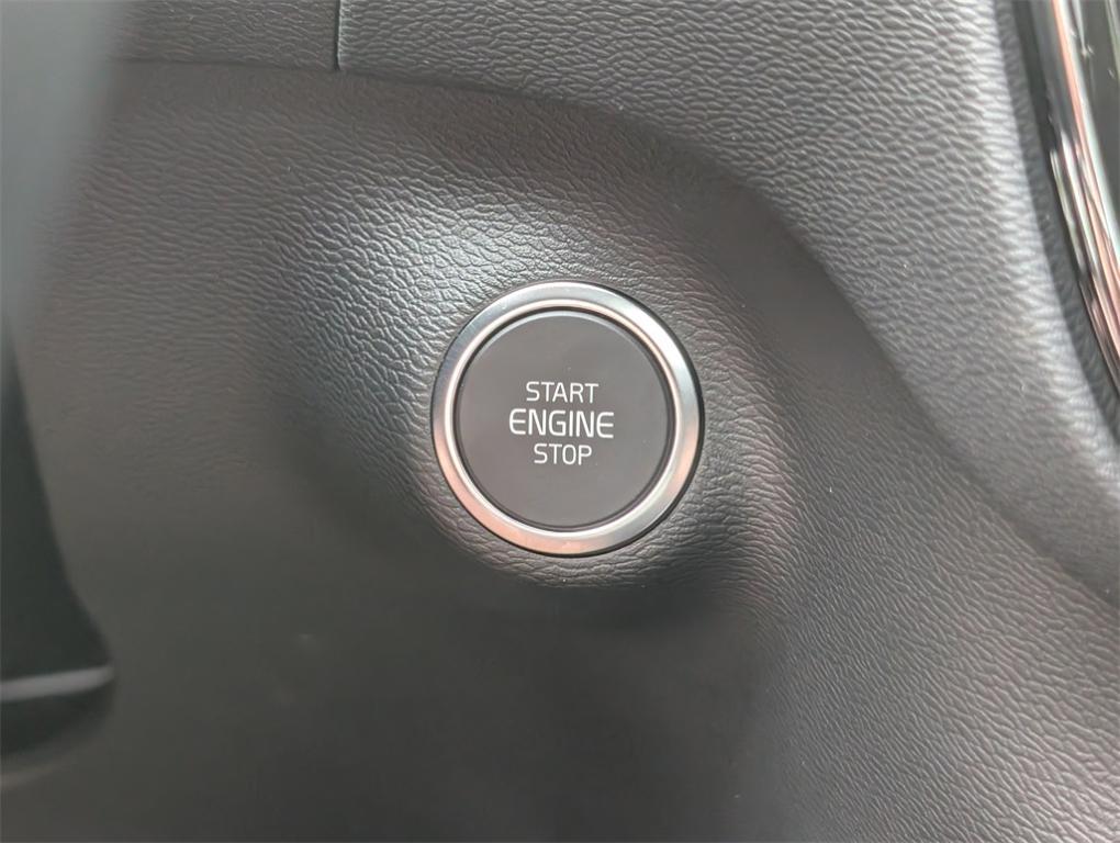 new 2026 Volvo XC40 car