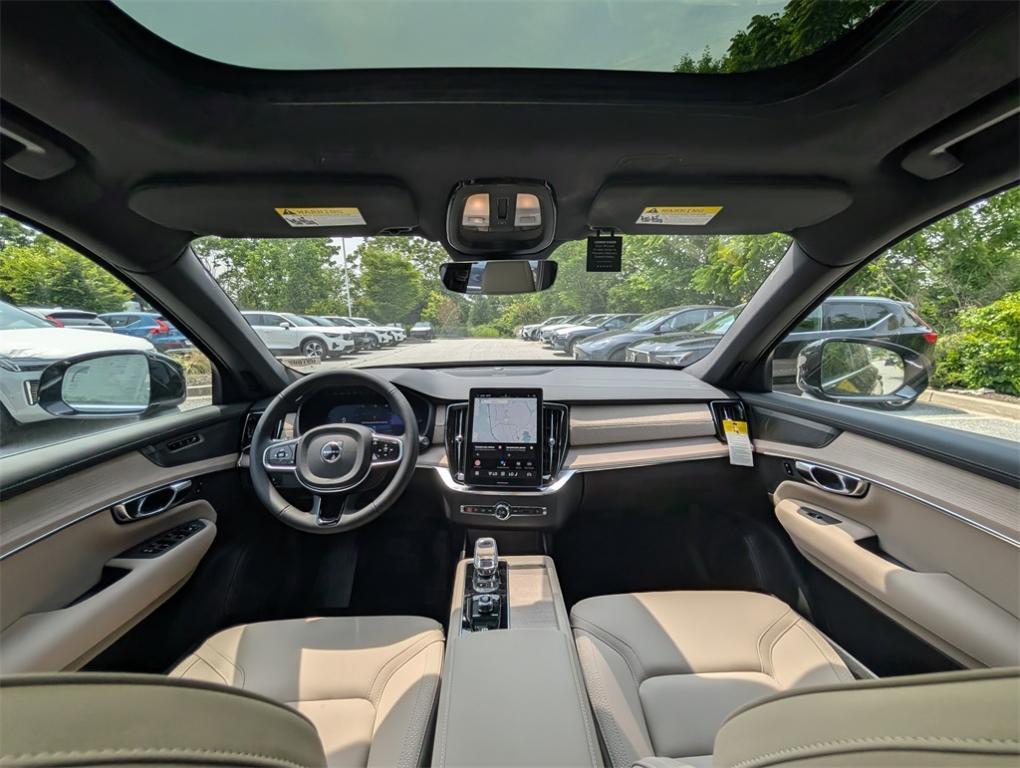 new 2025 Volvo XC90 Plug-In Hybrid car, priced at $79,945