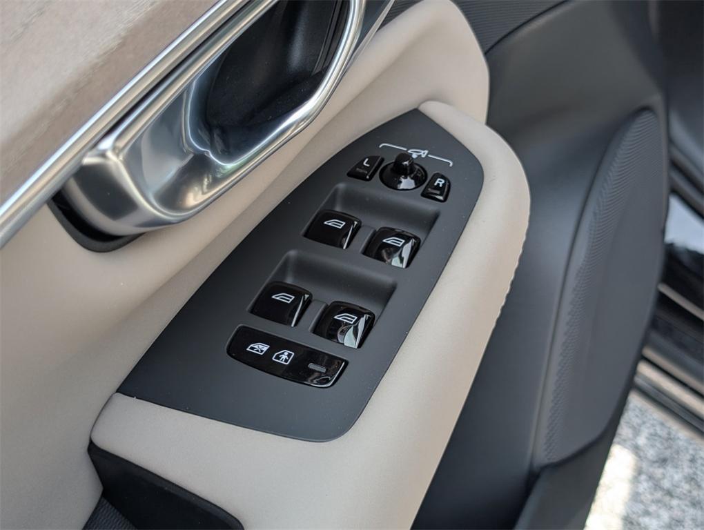 new 2025 Volvo XC90 Plug-In Hybrid car, priced at $79,945