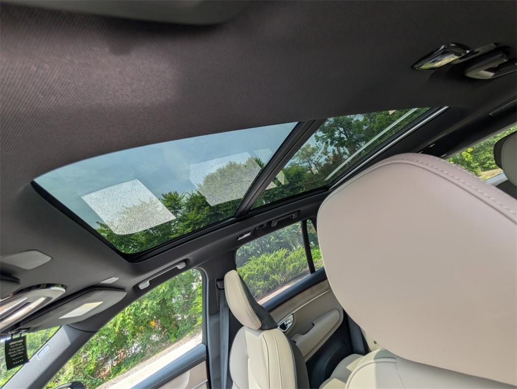 new 2025 Volvo XC90 Plug-In Hybrid car, priced at $79,945
