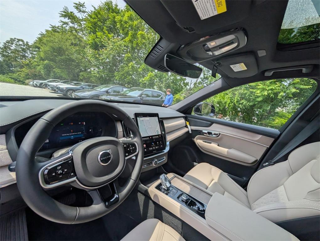 new 2025 Volvo XC90 Plug-In Hybrid car, priced at $79,945